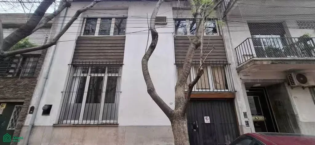 Sale House on 2 floors – Olivos-Opportunity for professional use and housing