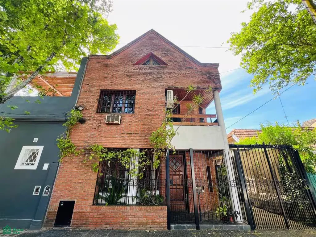 4-ROOM HOUSE WITH GARAGE AND GARDEN – VICENTE LOPEZ