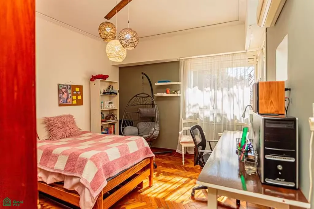 SALE 4 MAIN ROOM HOUSE WITH POOL, FLORIDA, VICENTE LOPEZ