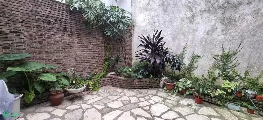 Sale House on 2 floors – Olivos-Opportunity for professional use and housing