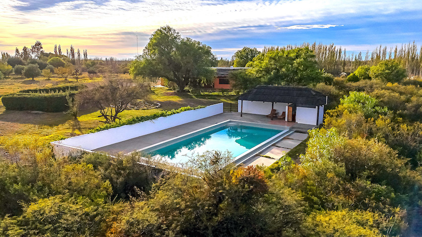 BEAUTIFUL POOL HOME ON 66 ACRES! Tourism Income Property with Olive Grove & Guest House