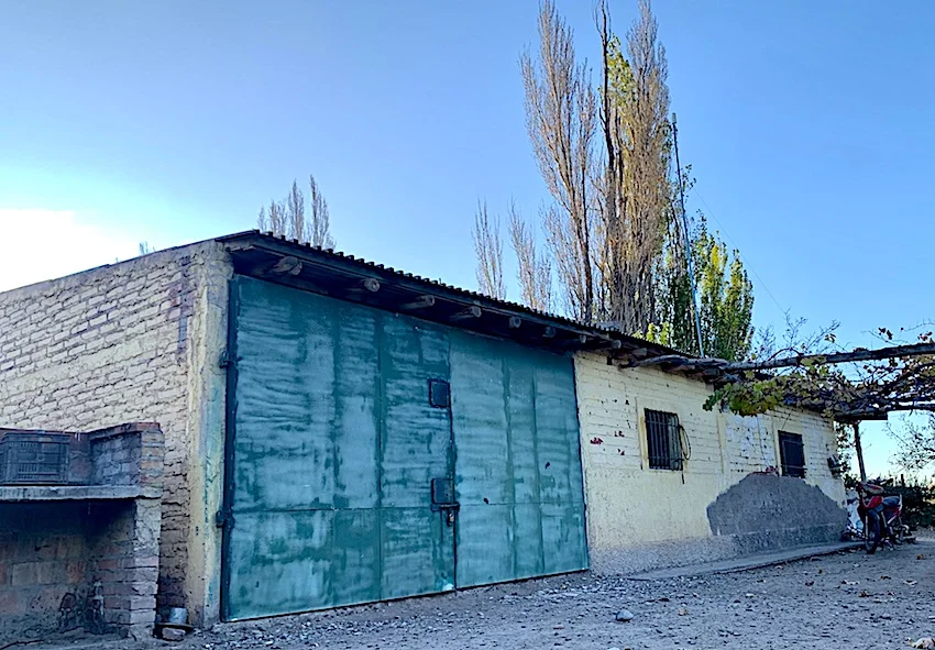 Well-Kept 29-Acre Farm with Plums and Olives